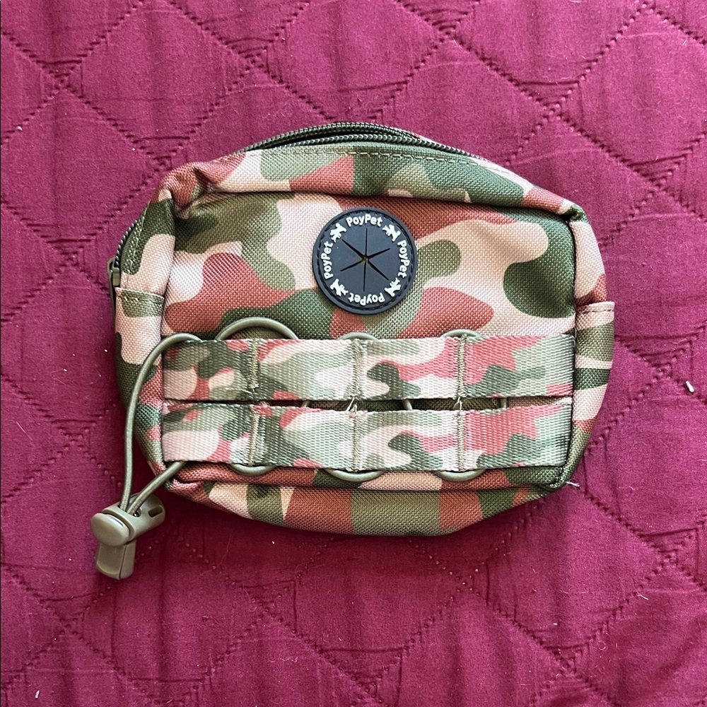 Camouflage Dog Treat Pouch - Green/Pink Camo